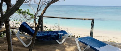 Spacious beach deck - feels like a treehouse. 