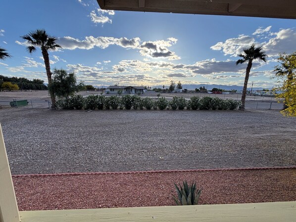 Pull through driveway, perfect for boats and trailers.