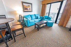 Large Living Area with Views of the Ocean, Beautifully Decorated
