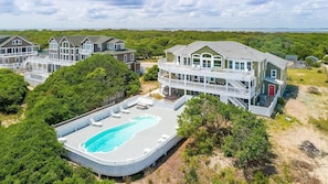 The Fitzgerald offers a variety of event spaces for your OBX gathering. Discover the perfect spot for your Outer Banks beach wedding, family reunion, or retreat.