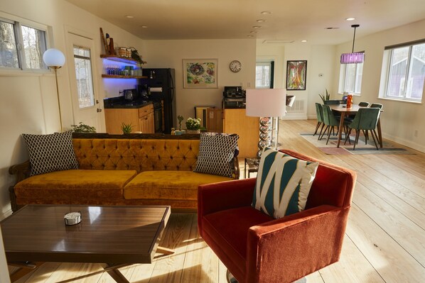 Open living/dining/kitchen