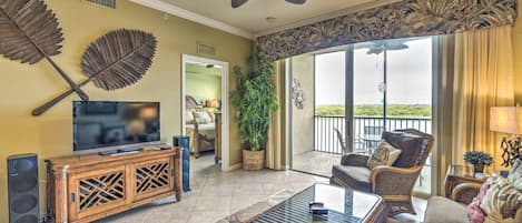 Bradenton Vacation Rental Condo | 2BR | 2BA | 1,121 Sq Ft | Elevator On-Site