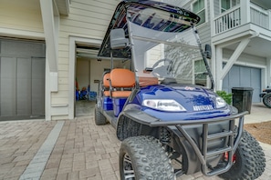 Golf Cart Included in Rental!