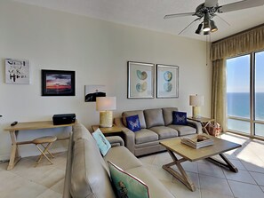 Living Area - Desk