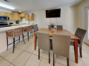 Dining Area | Breakfast Bar | TV