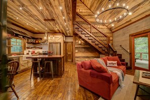 Experience Woodland Luxury in Blue Ridge, Georgia
