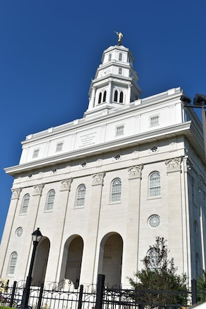 Nauvoo Temple, home is a 10 minute drive from the temple.