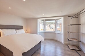 Laguz @ The Merchants Quarters, Scarborough - Host & Stay