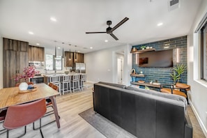 Living room, Kitchen and Dining Area