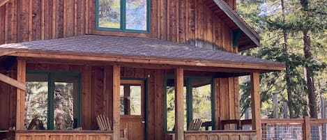 Welcome to the Methow Dog House