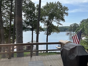 Relax on the porch overlooking Lake Gaston!  Watch the beautiful herons!