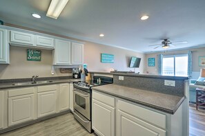 Kitchen | Dishwasher