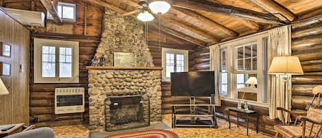 Rice Lake Vacation Rental | Cabin | 3BR | 1BA | Stairs Required | 1,200 Sq Ft