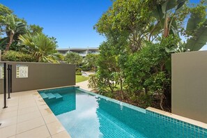 030_Open2view_ID811452-67_685_Casuarina_Way__Casuarina