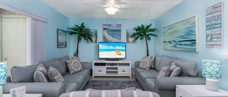 Palm trees and Pineapples!  This beautiful condo sleeps 4 with a new sofa queen sleeper.  All new furnishings in the living room!