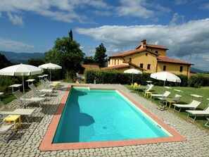 Piscine maison de vacances