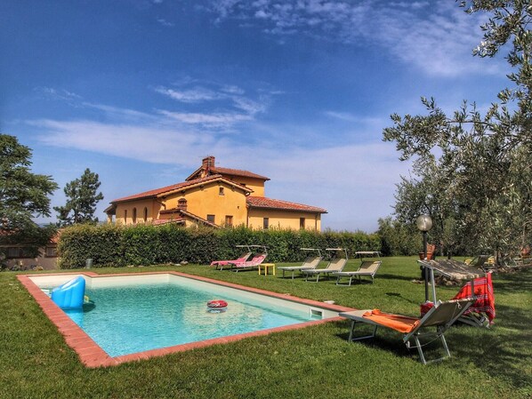 Extérieur maison de vacances [été]
