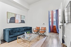 Living room space with ample seating
