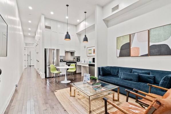 Spacious living room, kitchen Split