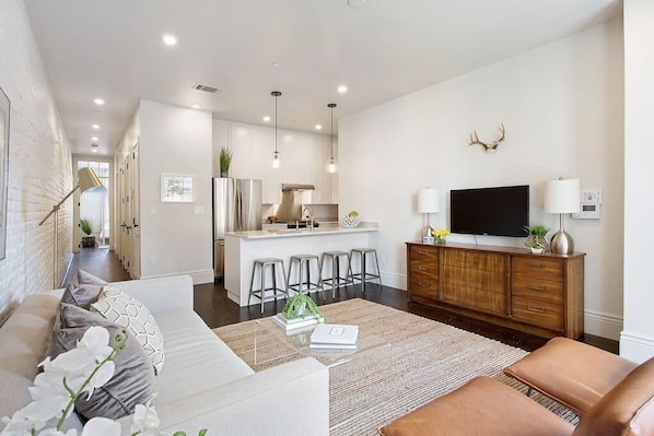 Living room space with TV perfect for Netflix