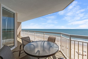 Large Oceanfront Balcony