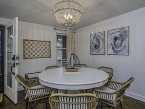 Gather around this dining table for family meals. A comfortable spot for 6.