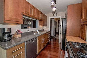 Updated and Fully Stocked Kitchen!