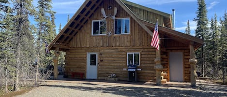 Front log house