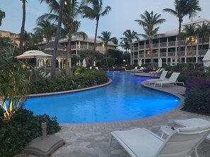 Free form pool 