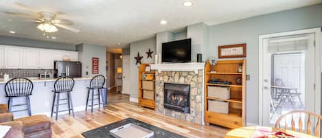 Seven Devils Vacation Rental | 2BR | 2BA | 1,100 Sq Ft | Ground-Floor Condo