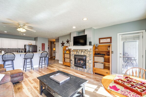 Seven Devils Vacation Rental | 2BR | 2BA | 1,100 Sq Ft | Ground-Floor Condo