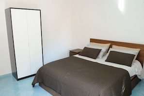 Double bed anda wardrobe