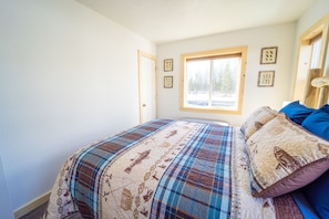 Downstairs master bedroom.  Queen size bed and closet.  