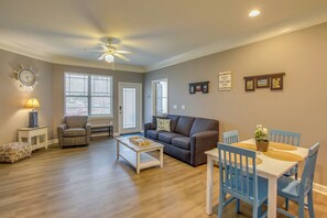Living Room | Single-Story Unit