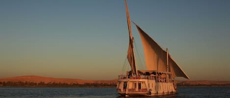 dahabiya dream luxury nile cruise