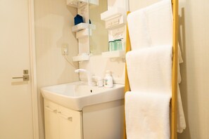 Bathroom image
