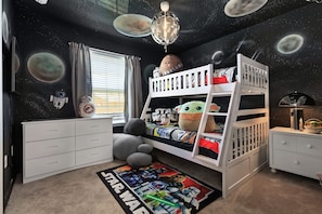 Amazing Star Wars Themed Bunk Bed Bedroom