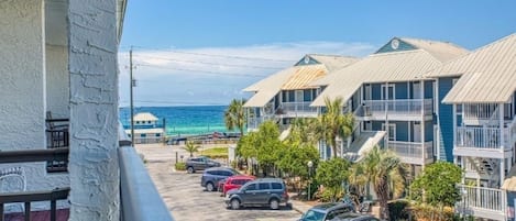 Gulf view from both balconies provides peaceful and beautiful setting