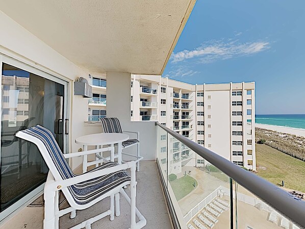 Welcome to Regency Towers #601 West