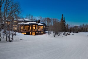 Ski Run…15 steps from the veranda