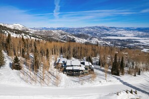 Ski out first thing and back for lunch