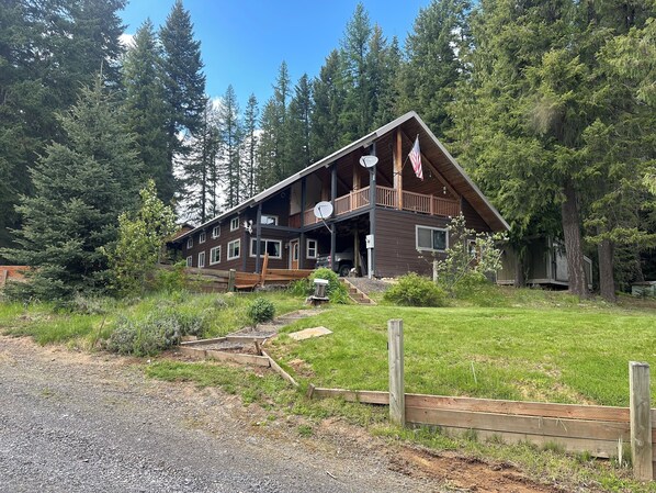 Welcome to the Cabin!!