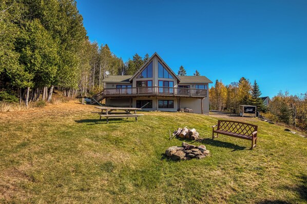 Gorgeous home with fantastic views of Rangeley Lake