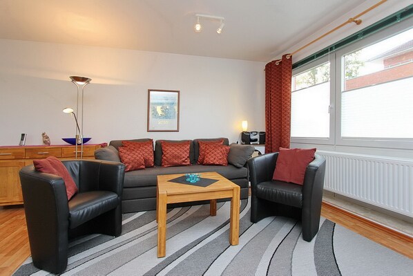 Wohnzimmer mit Schlafcouch