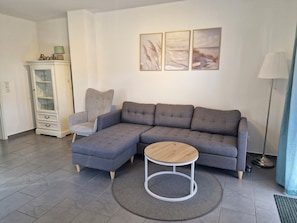Wohnzimmer mit Sofaecke