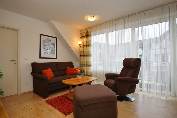 Wohnzimmer mit Sitzecke