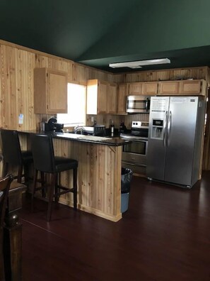 Open Concept Kitchen makes for great entertaining