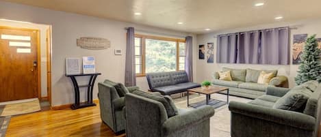 Main Living room with decorative fire place.