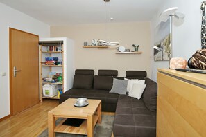 Wohnzimmer mit Schlafcouch