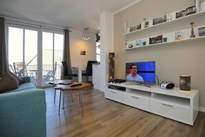 Wohnzimmer mit TV